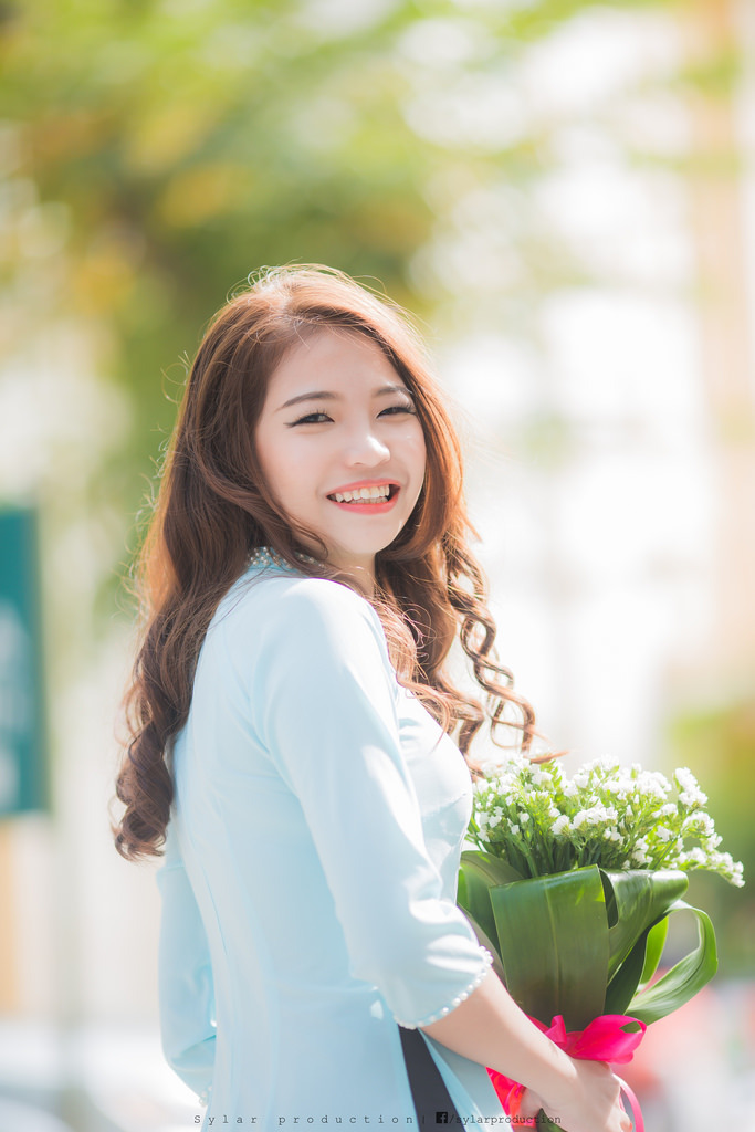 女同互摸按摩精油